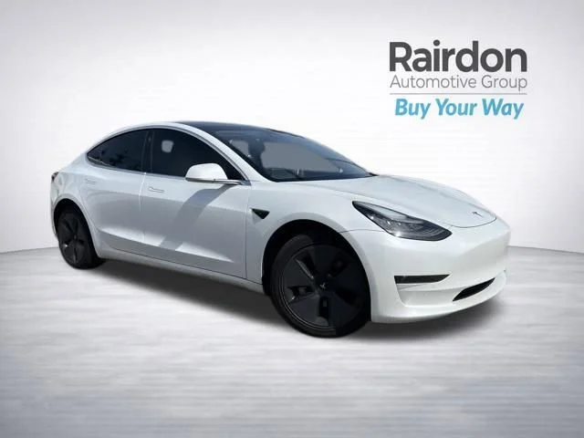 Used 2020 Pearl White Multi-Coat Tesla Standard Range image 1