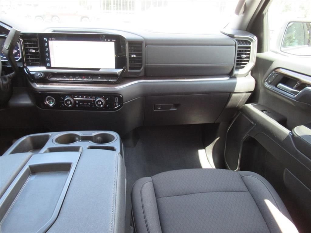 Used 2024 White Chevrolet LT image 14