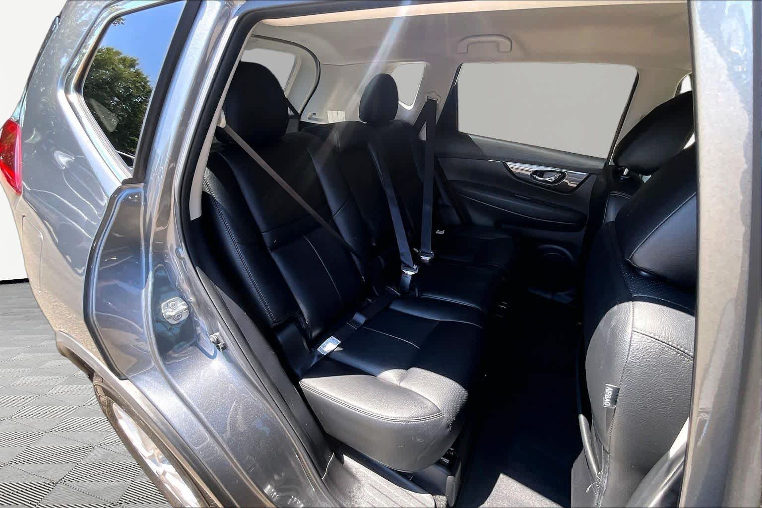 Used 2019 Gun Metallic Nissan SV image 20