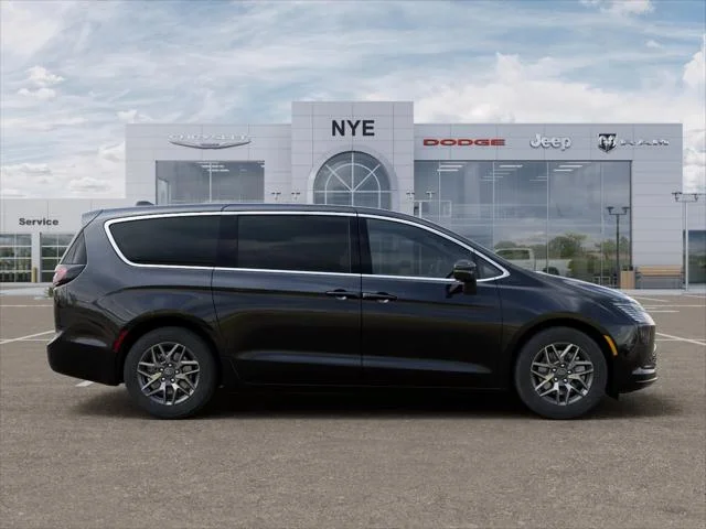 New 2027 Diamond Black Crystal Pearl-Coat Exterior Paint Chrysler Limited image 73