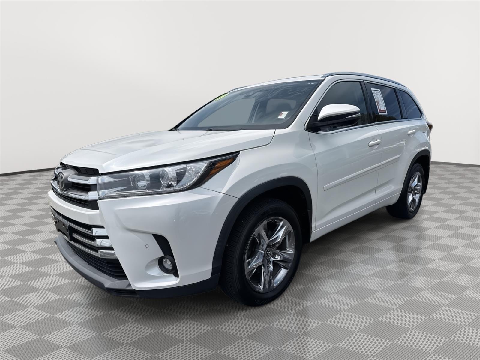 Used 2019 Blizzard Pearl Toyota Limited Platinum image 11