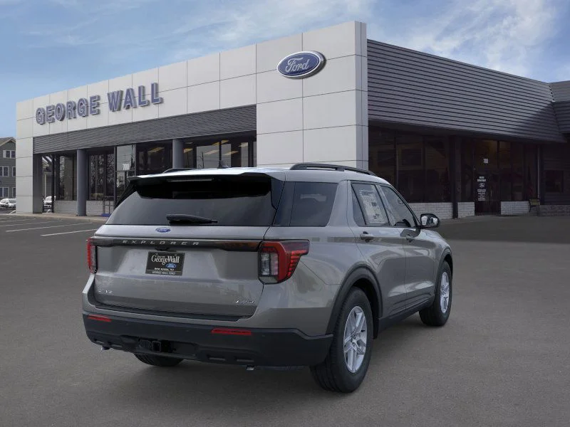 New 2026 Carbonized Gray Metallic Ford Active image 31