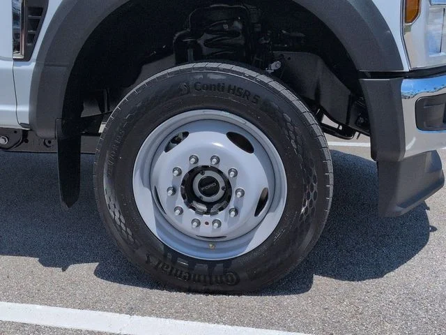 New 2026 Oxford White Ford F-450® XL image 11