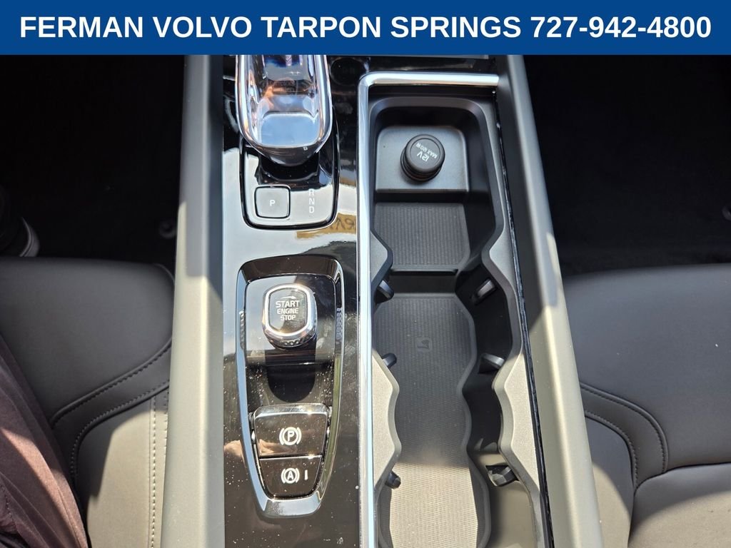 New 2026 Crystal White Volvo Core image 28