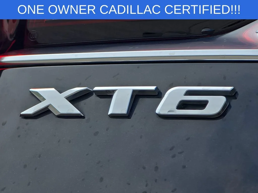 Used 2022 Stellar Black Metallic Cadillac Premium Luxury image 33