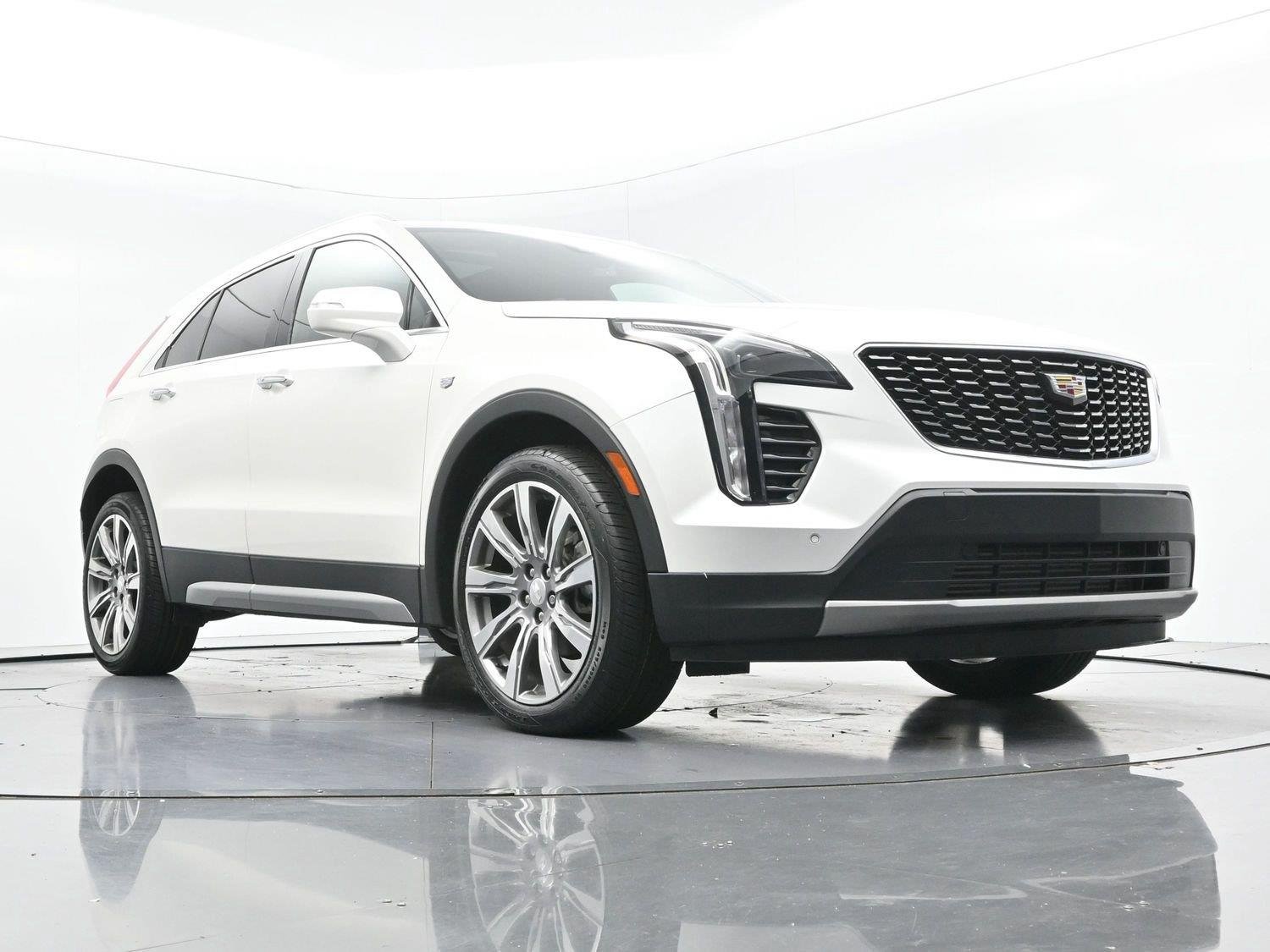 Used 2023 CRYSTAL WHITE TRICOAT Cadillac AWD Premium Luxury image 47