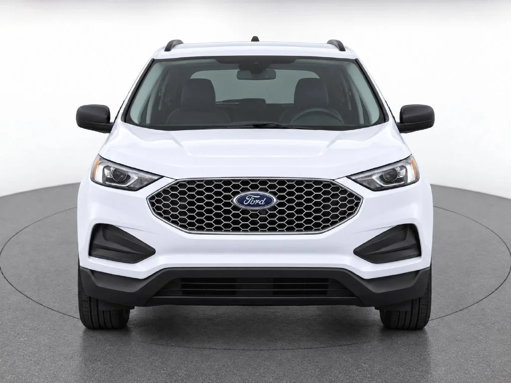 Used 2024 White Ford SE image 5