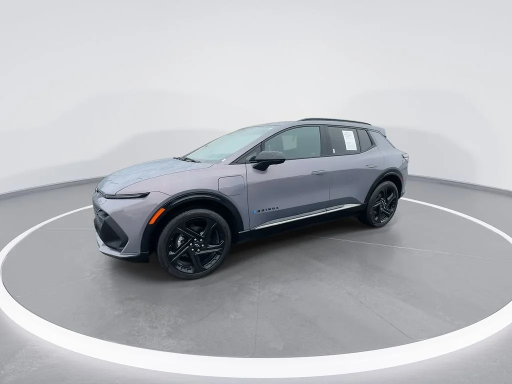 Used 2024 Gray Chevrolet RS image 4