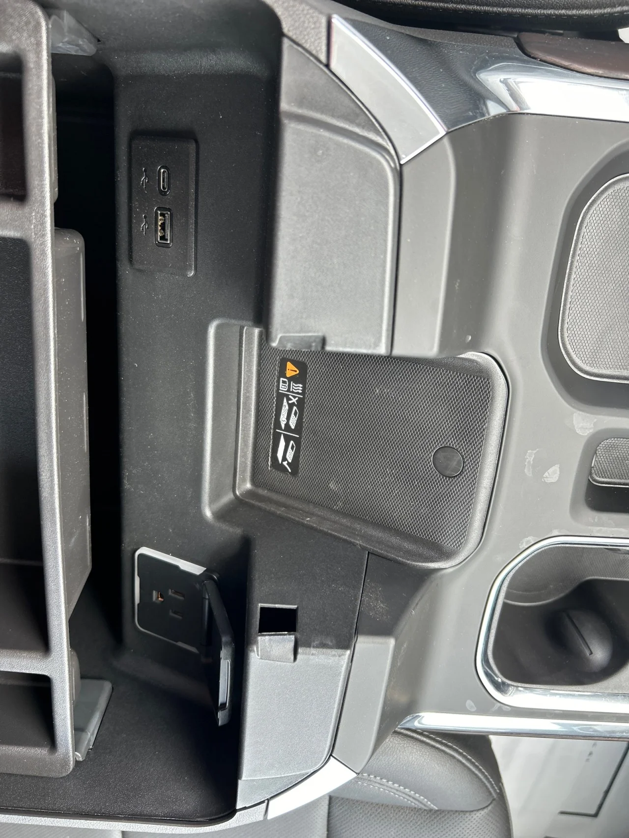 Used 2025 Sterling Metallic GMC SLT image 16