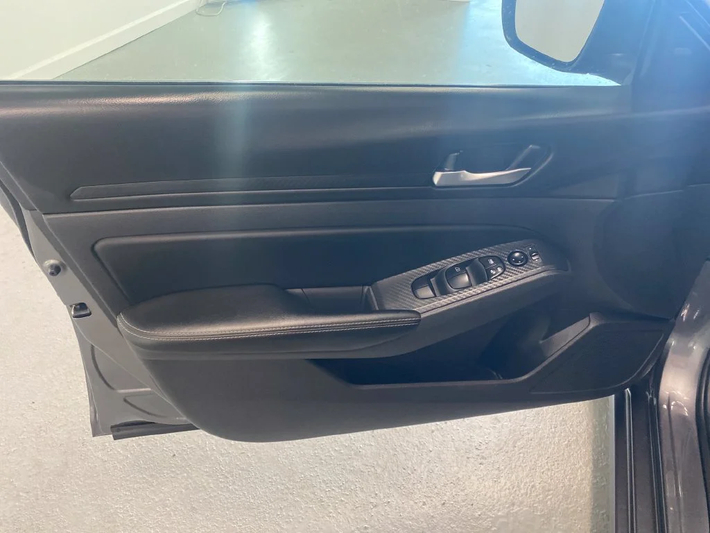 Used 2025 Gray Nissan 2.5 SV image 9