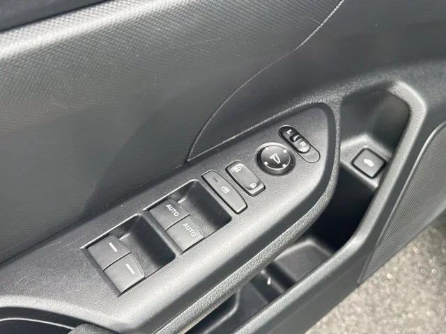 Used 2020 Black Honda LX image 16
