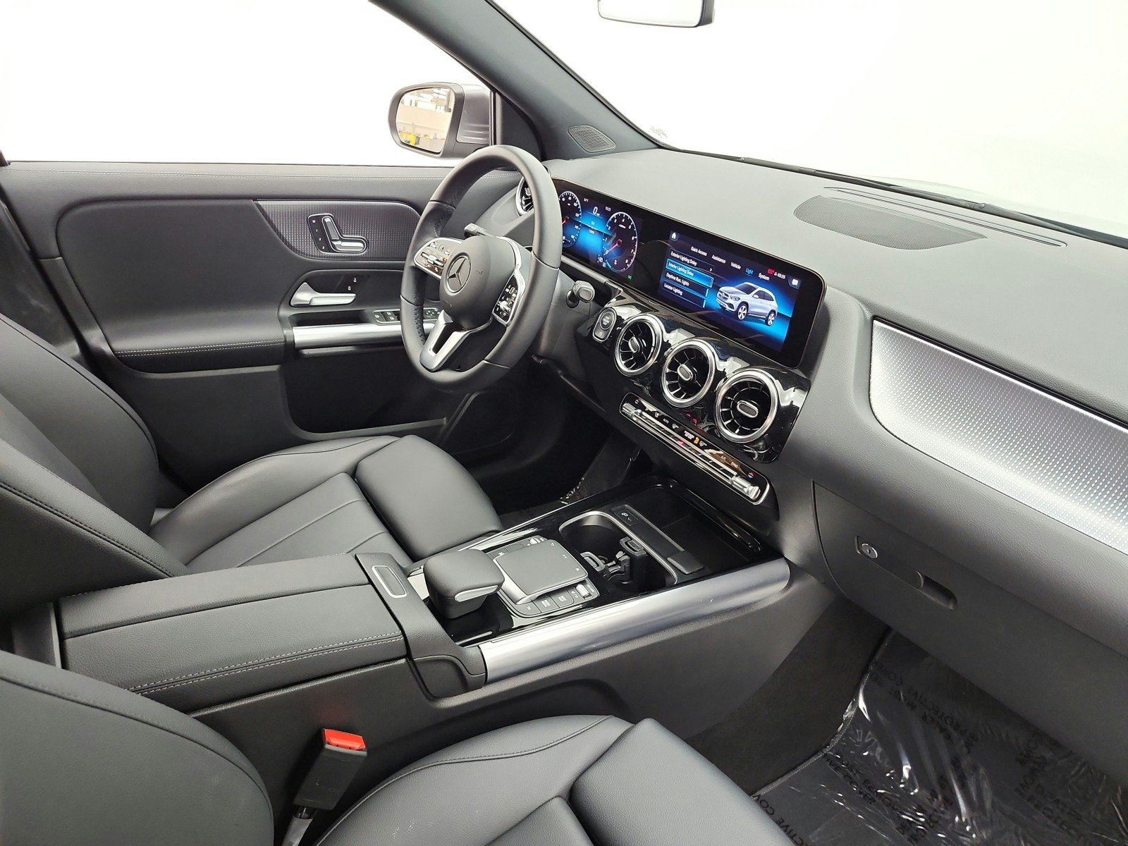 Used 2023 Mountain Grey Metallic Mercedes-Benz GLA 250 SUV image 17