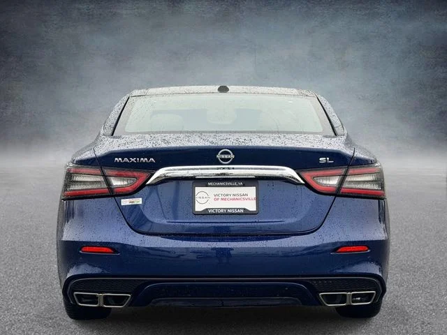 Used 2023  Nissan 3.5 SL image 3