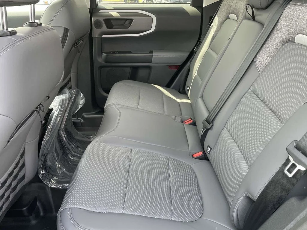 New 2025 Oxford White Ford Badlands® image 11
