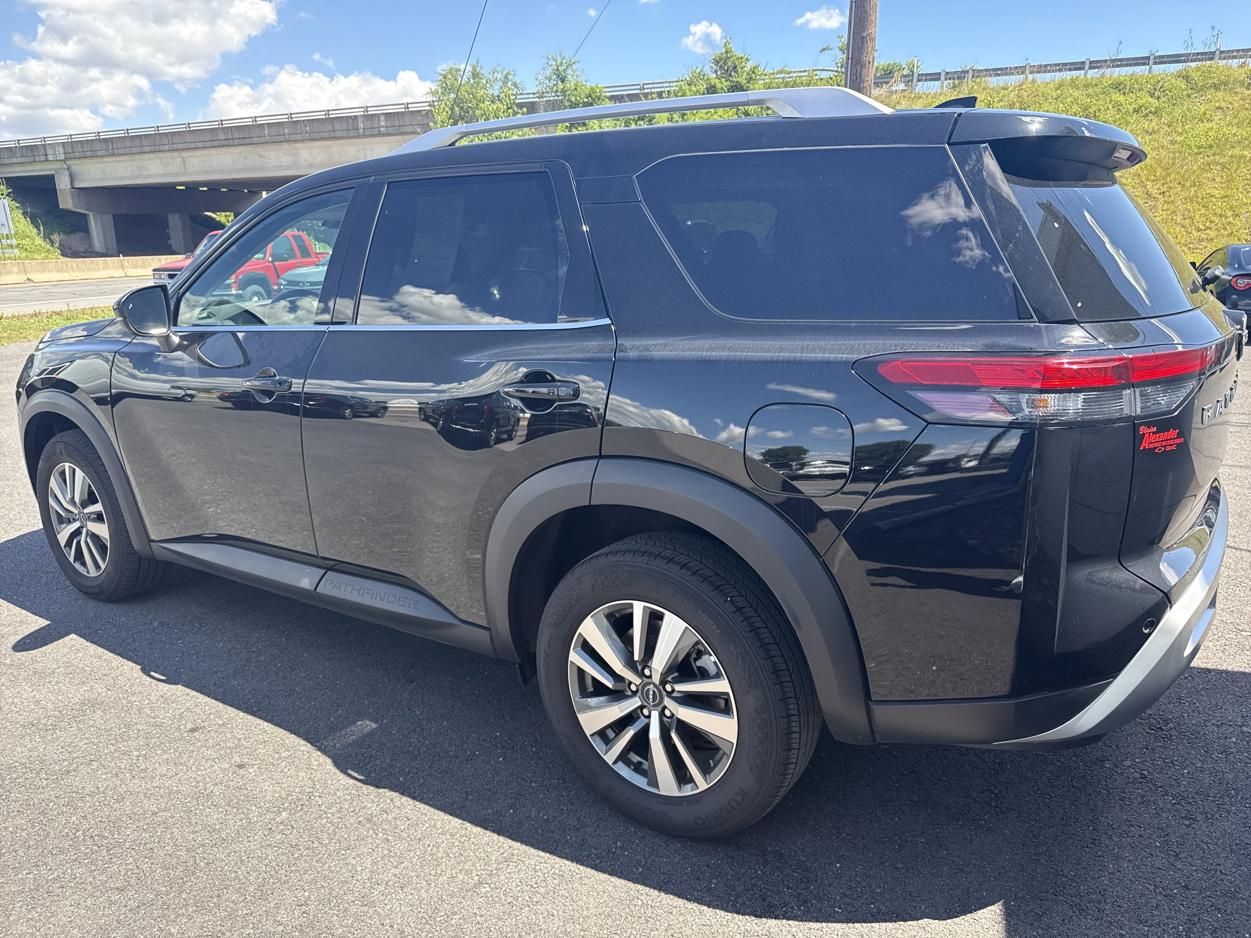Used 2025 Super Black Nissan SL image 6