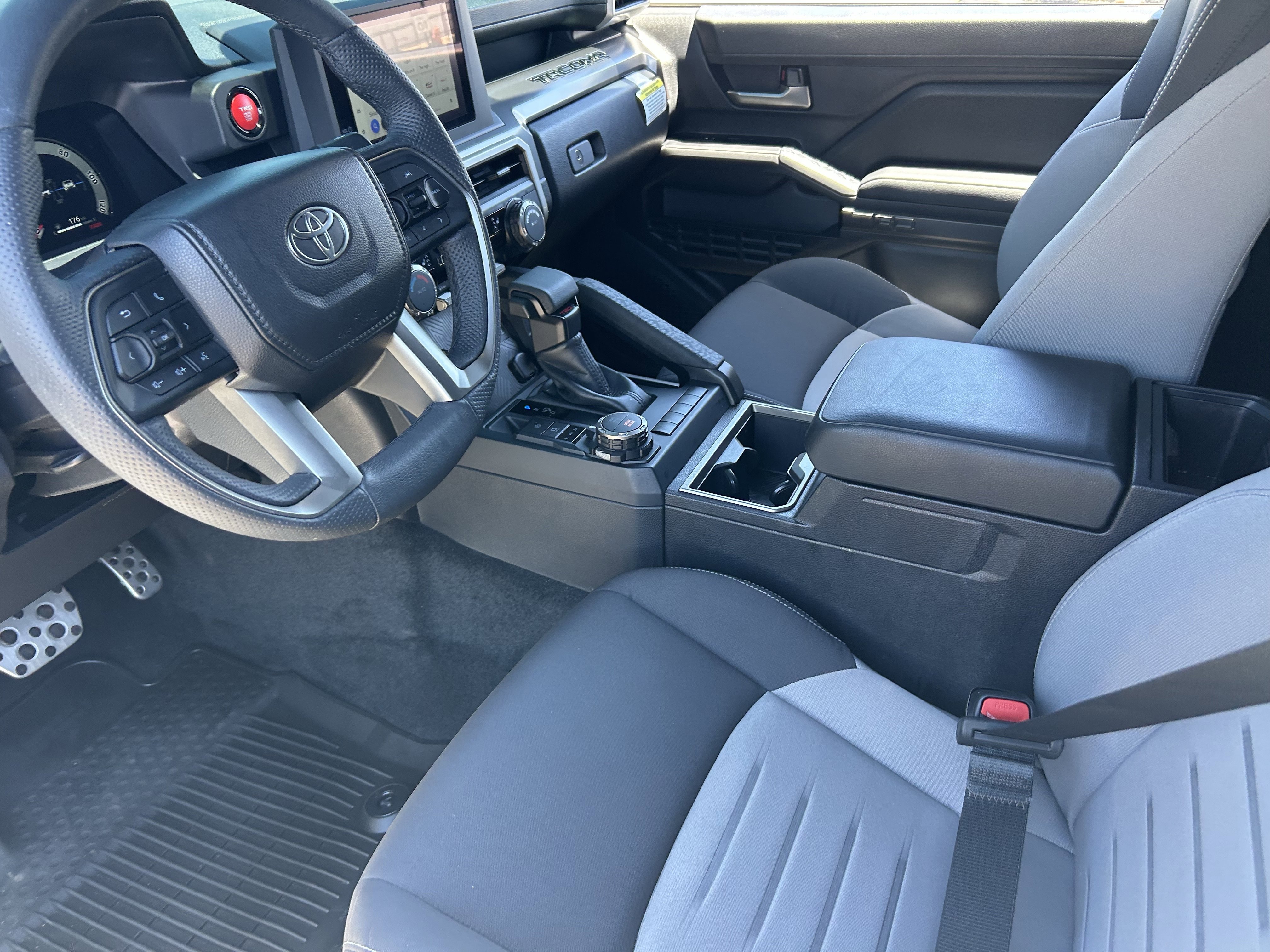 2025 Toyota Tacoma TRD Sport - Photo 25