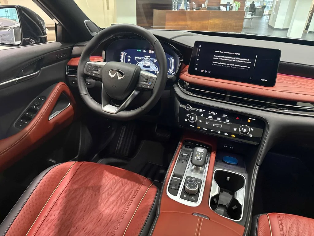New 2027 Gray INFINITI AUTOGRAPH image 14