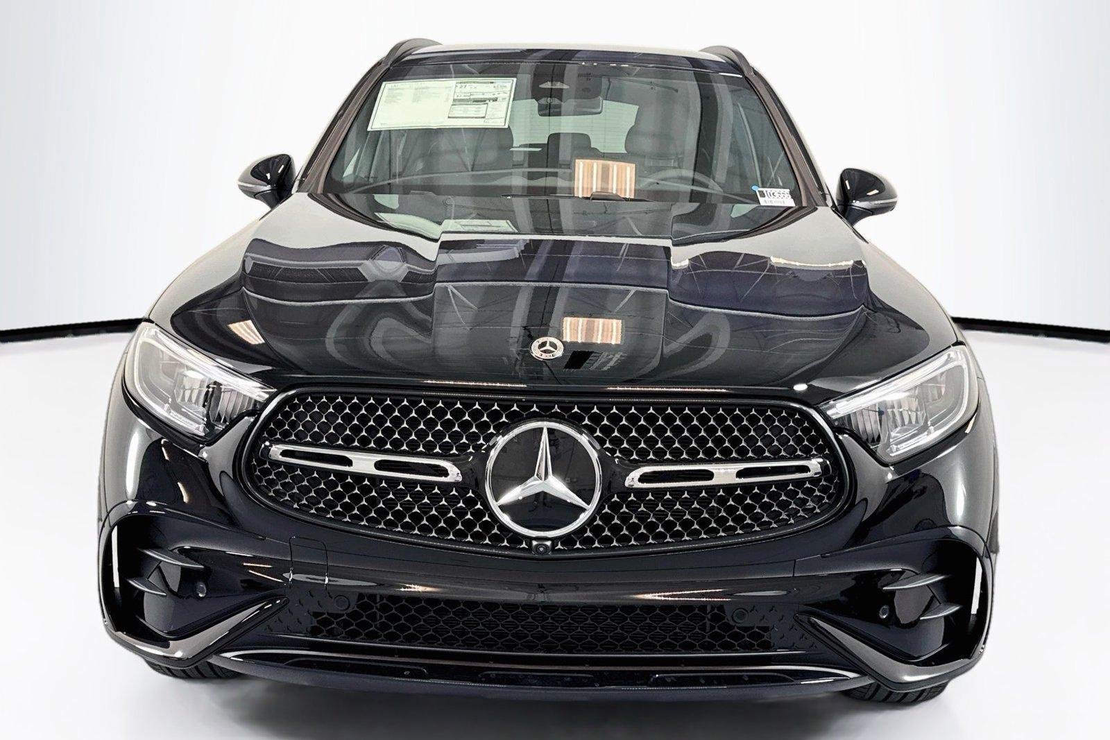 New 2026 Black Mercedes-Benz GLC 300 image 2