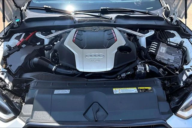 Used 2019 White Audi Prestige image 9
