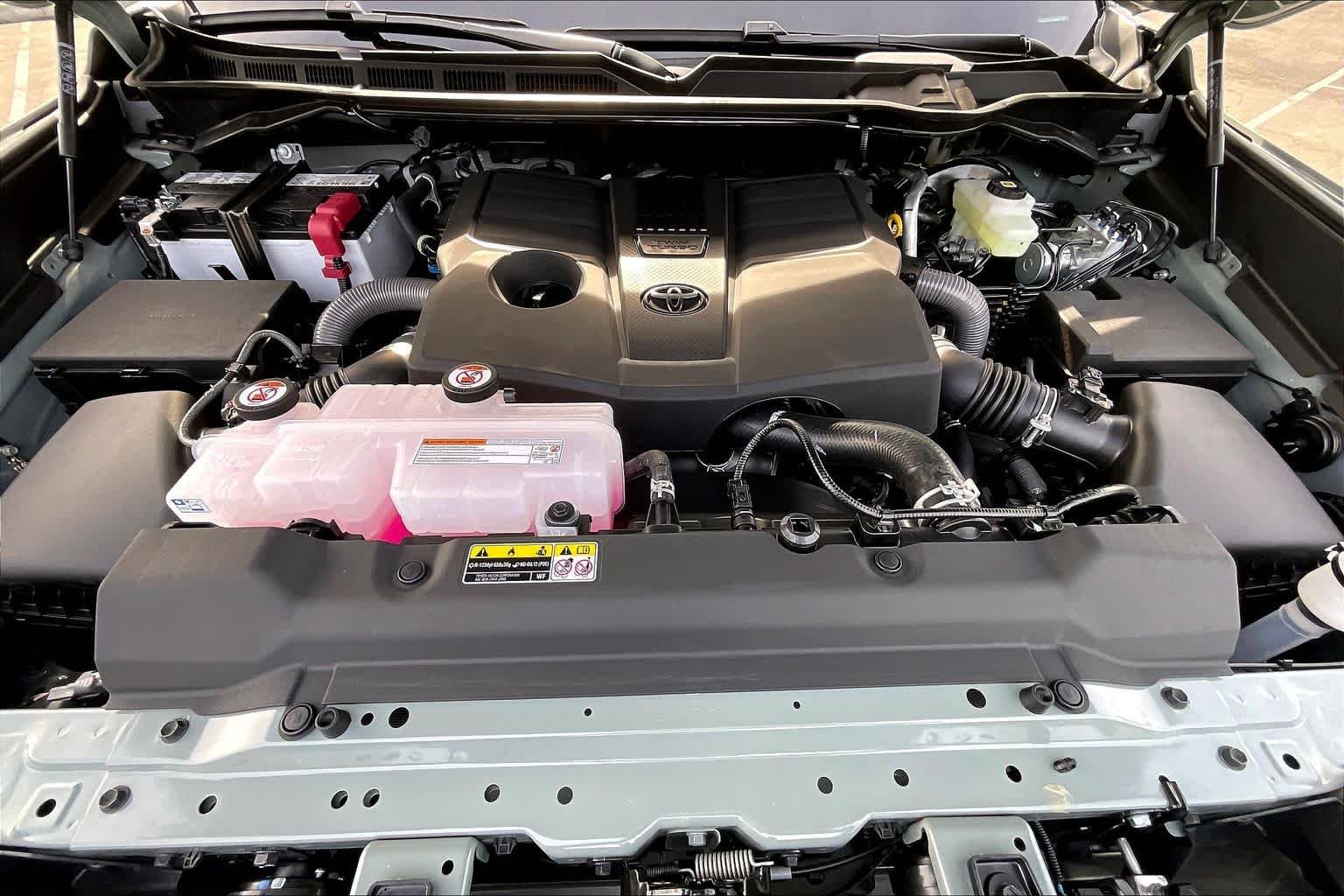 2026 Toyota Tundra Platinum - Photo 16
