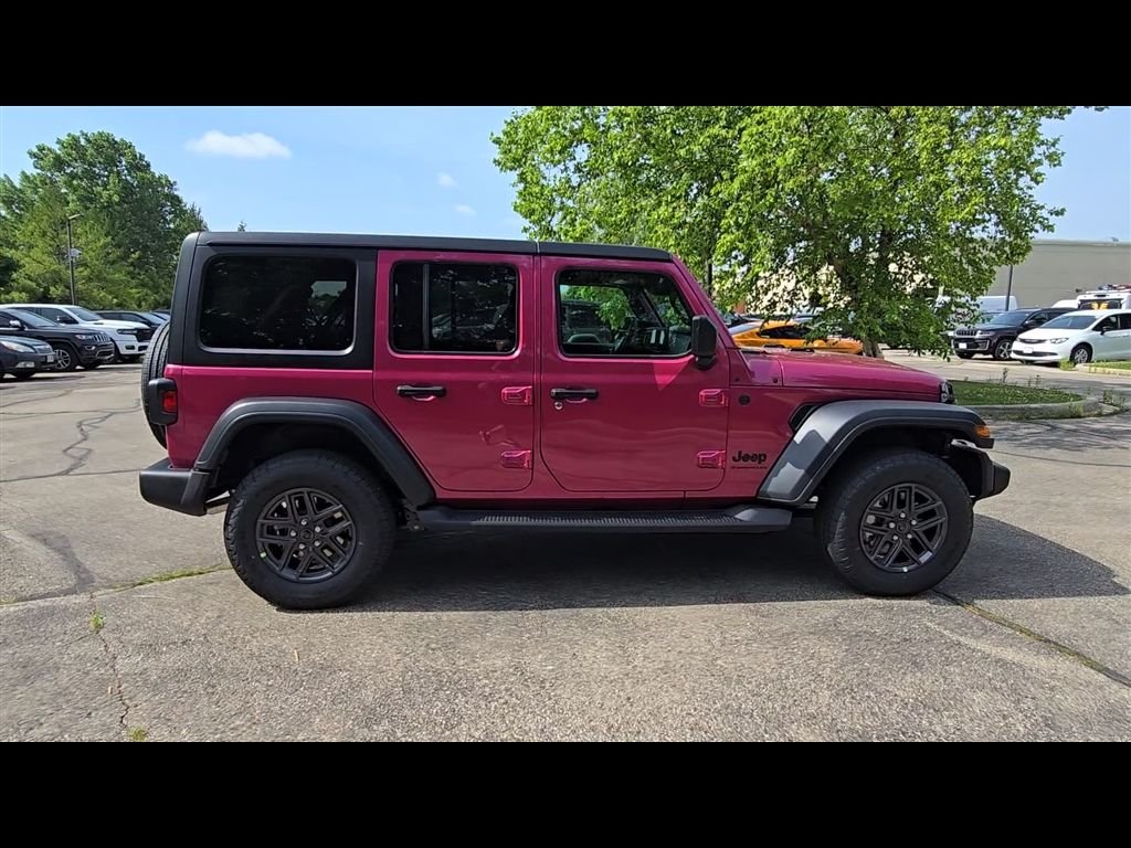 New 2026 Tuscadero Pearl-Coat Exterior Paint Jeep Sport S image 8