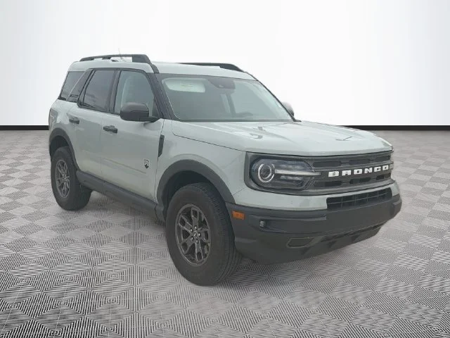 Used 2021 Green Ford Big Bend image 1