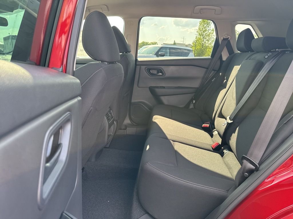 2026 Nissan Rogue S - Photo 12