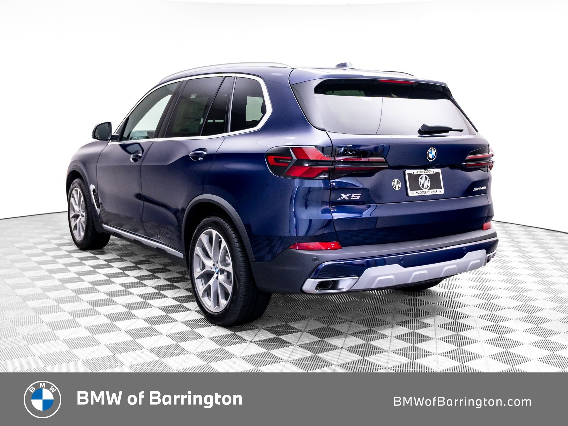 New 2026 Tanzanite Blue II Metallic BMW xDrive40i image 3