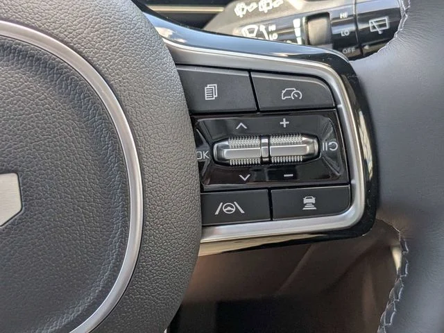 New 2026 Snow White Pearl Kia SX Prestige image 30