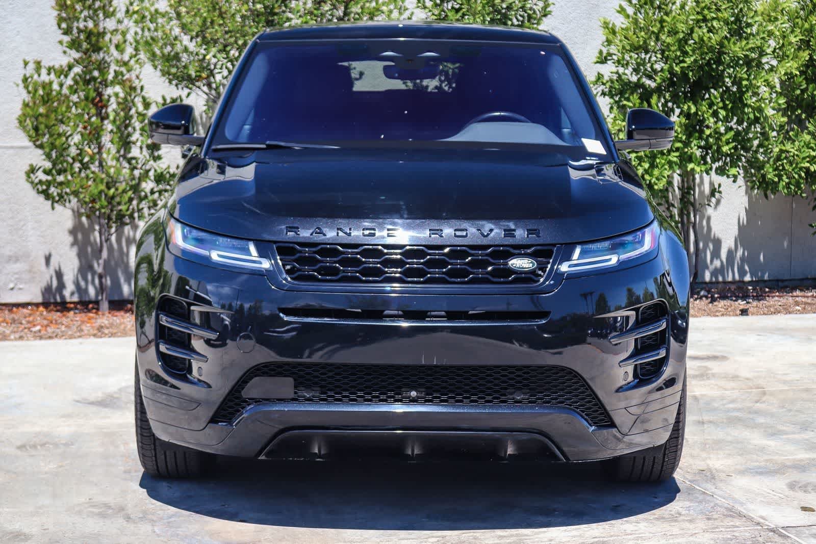 Used 2021 Black Land Rover R-Dynamic SE image 2