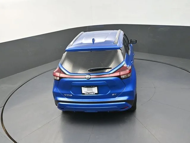 Used 2023 Blue Nissan SV image 16