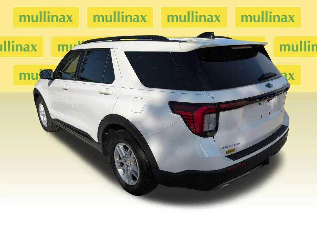 2026 Ford Explorer Active - Photo 9