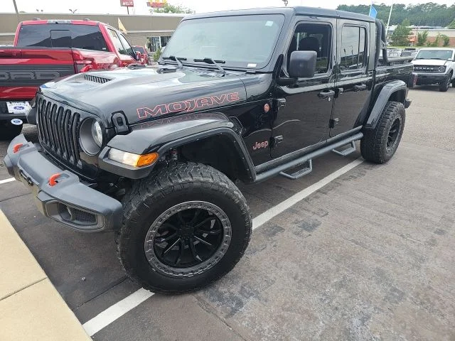 Used 2022 Black Jeep Mojave image 3