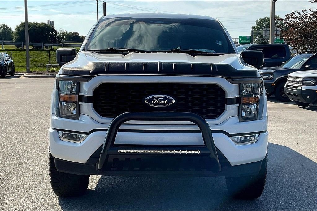 Used 2021 White Ford XL image 2