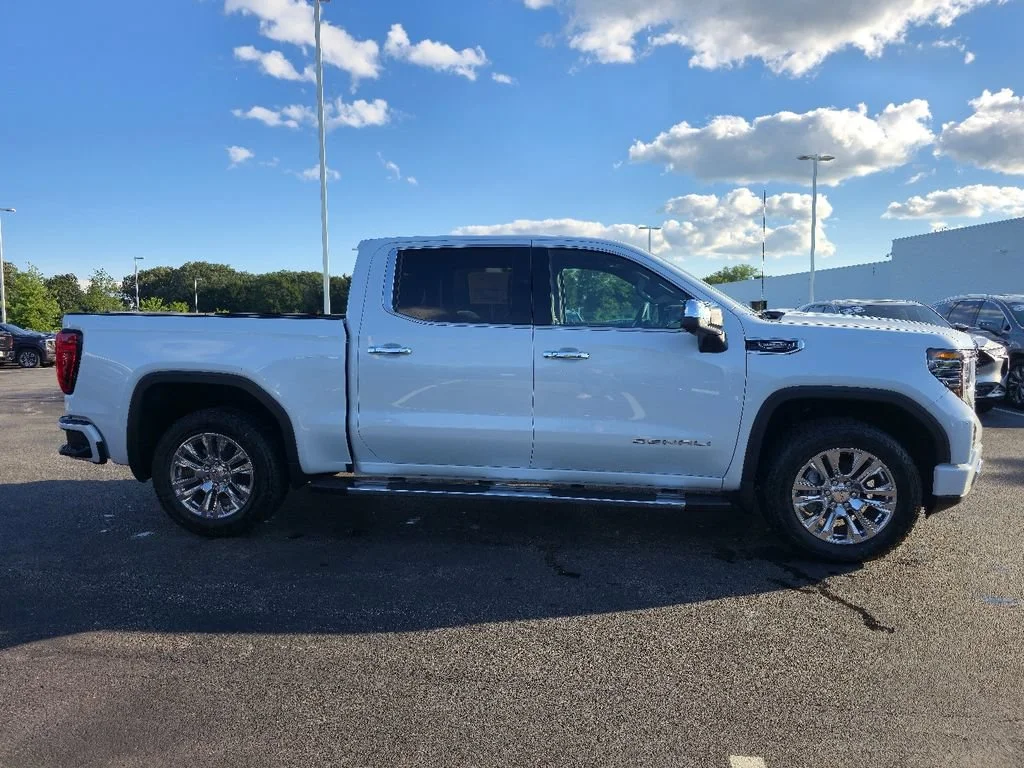 2026 GMC Sierra 1500 Denali - Photo 7