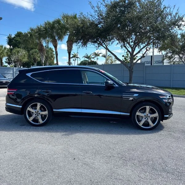 Used 2023 Black Genesis 3.5T image 8