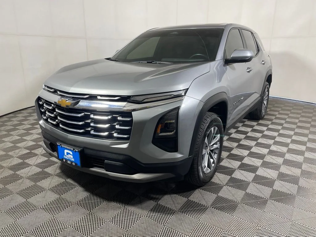 Used 2025 Sterling Gray Metallic Chevrolet LT image 4