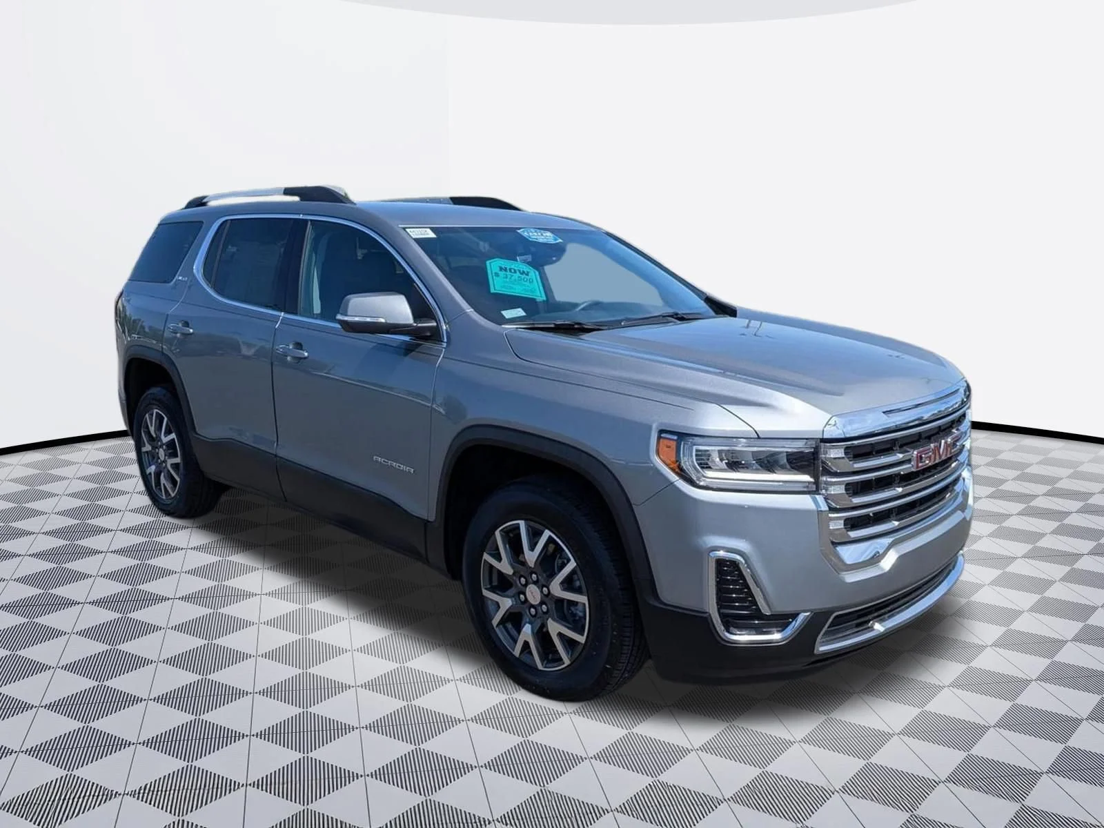 Used 2023 Sterling Metallic GMC SLE image 3
