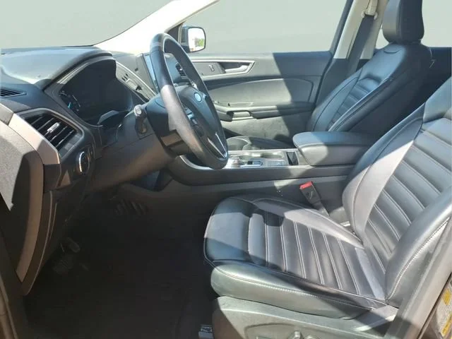 Used 2024  Ford SEL image 19