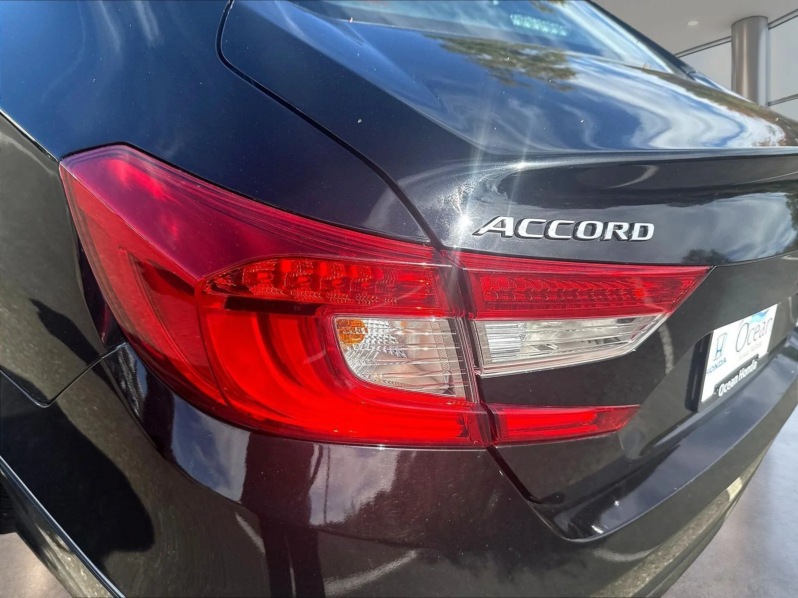 Used 2018 Crystal Black Pearl Honda EX-L 2.0T image 26