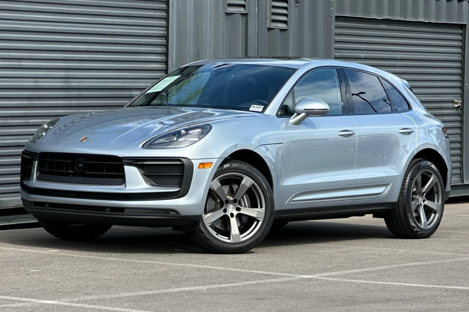 2026 Porsche Macan Base
