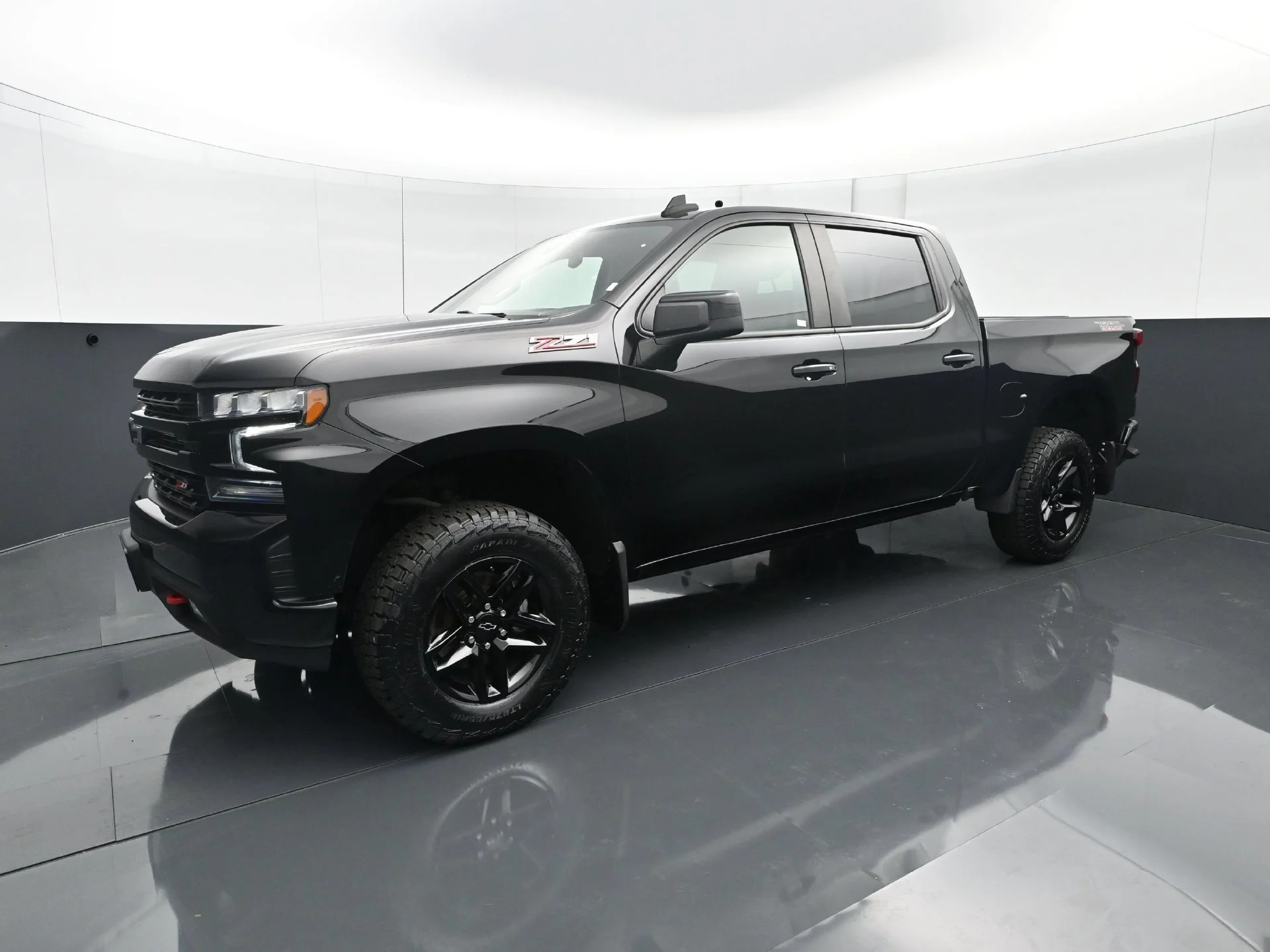 Used 2022 Chevrolet Silverado 1500 Limited LT Trail Boss with VIN 1GCPYFED6NZ153233 for sale in Roseville, Minnesota