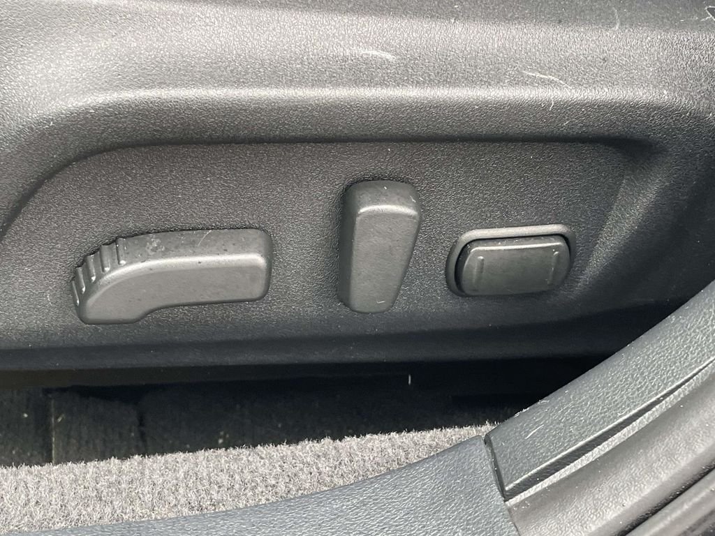 Used 2019 Magnetite Gray Metallic Subaru Limited image 7