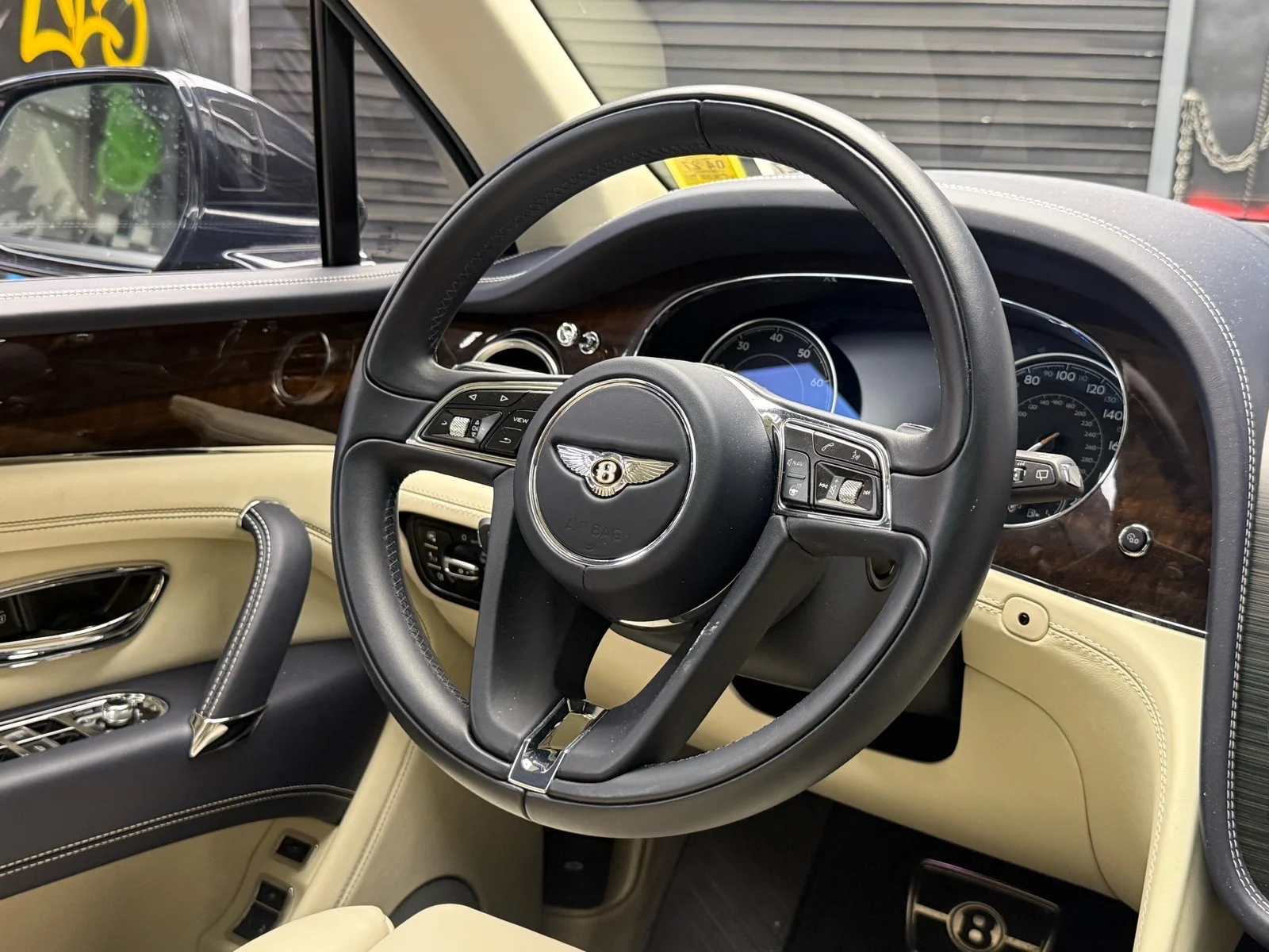 Used 2019 Dk. Blue Bentley V8 image 11