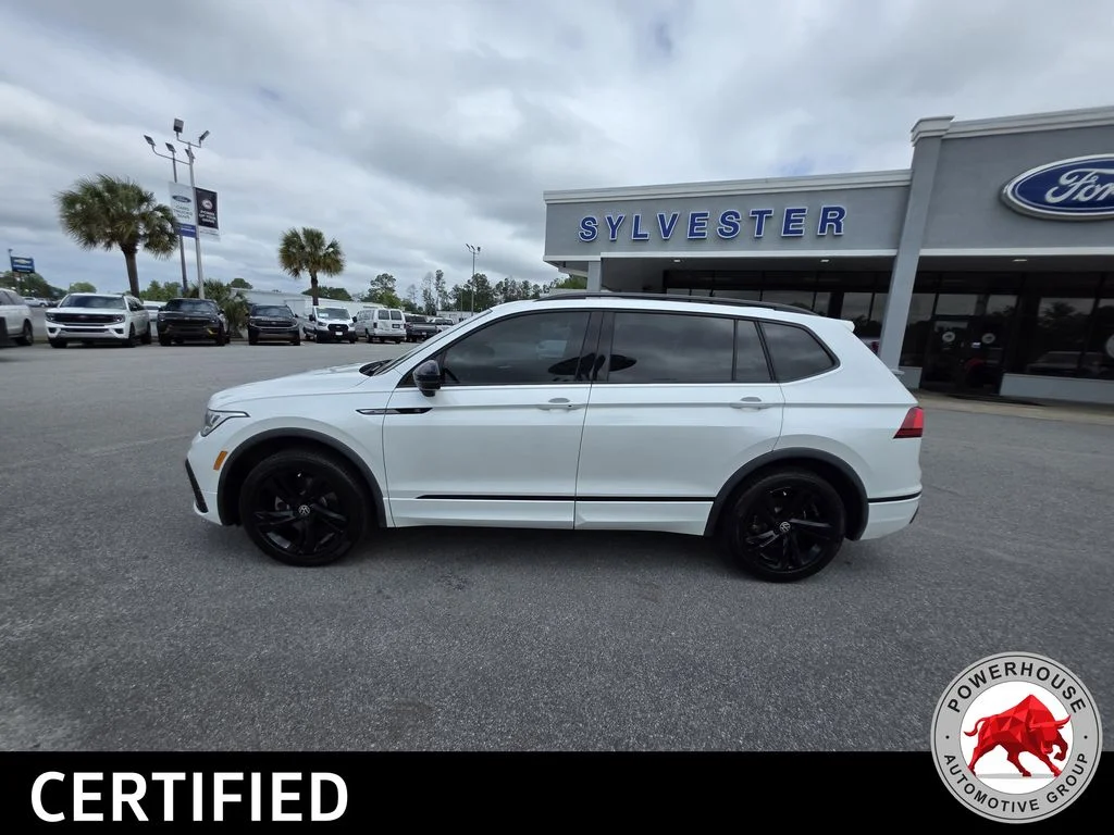 Used 2023 White Volkswagen 2.0T SE R-Line Black image 3