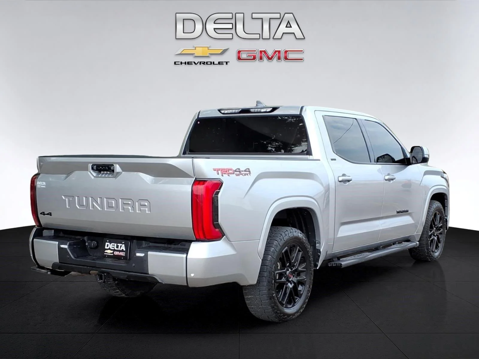 Used 2023 Silver Toyota SR5 image 5