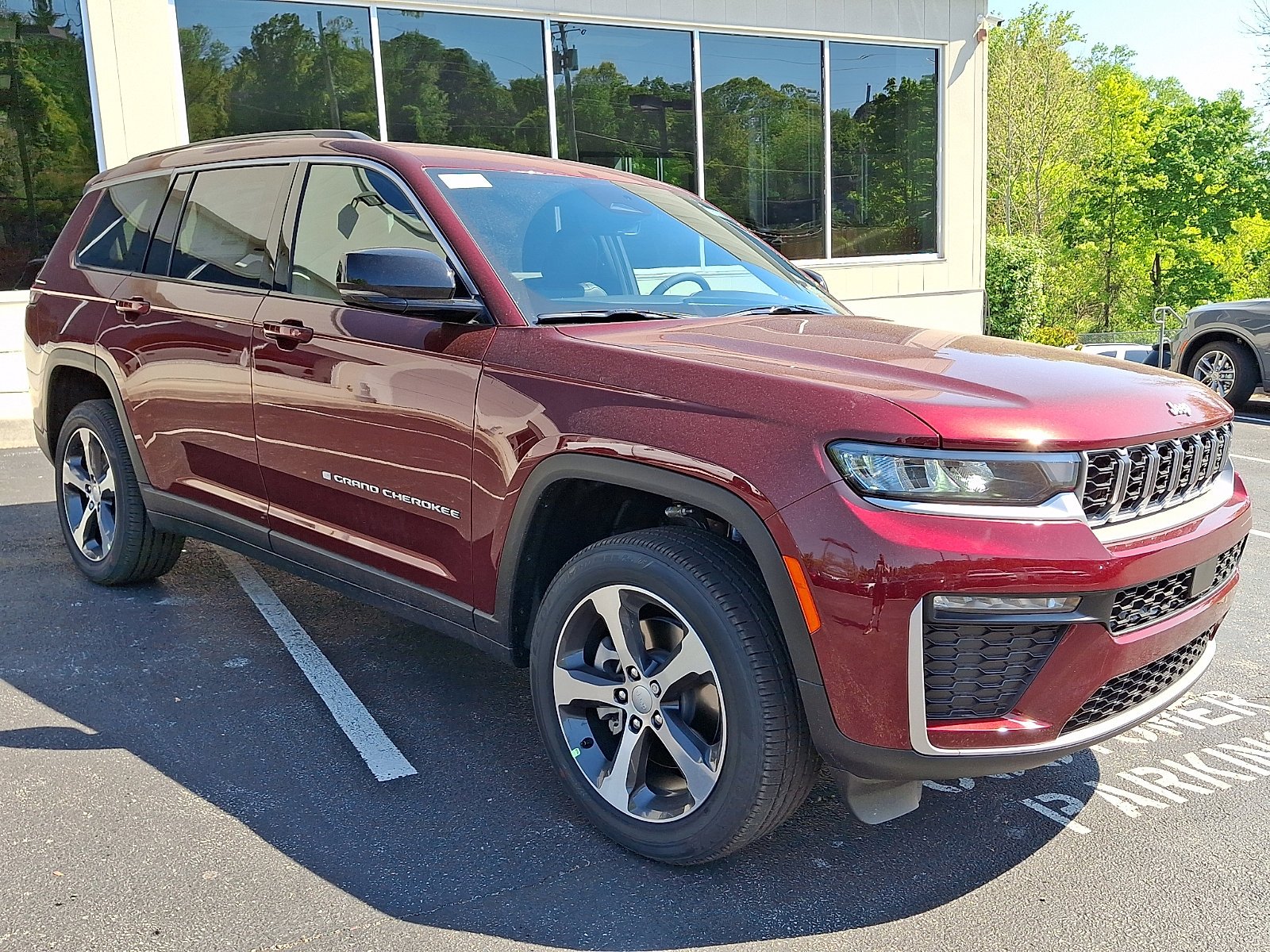 New 2026 Velvet Red Pearl-Coat Exterior Paint Jeep Limited image 2