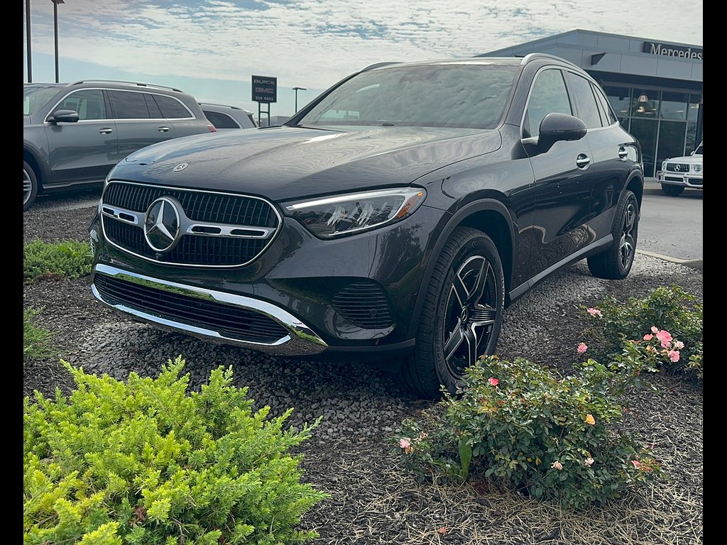 2026 Mercedes-Benz GLC