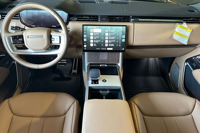 New 2026 British Racing Green Land Rover Autobiography image 12