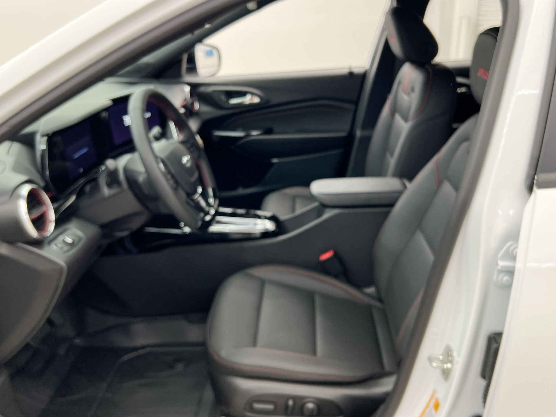 2026 Chevrolet Trax RS - Photo 61
